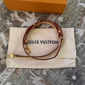 Louis Vuitton Tan Leather Strap Speedy